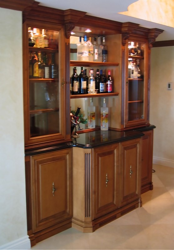 Photo of a traditional home bar in Miami.