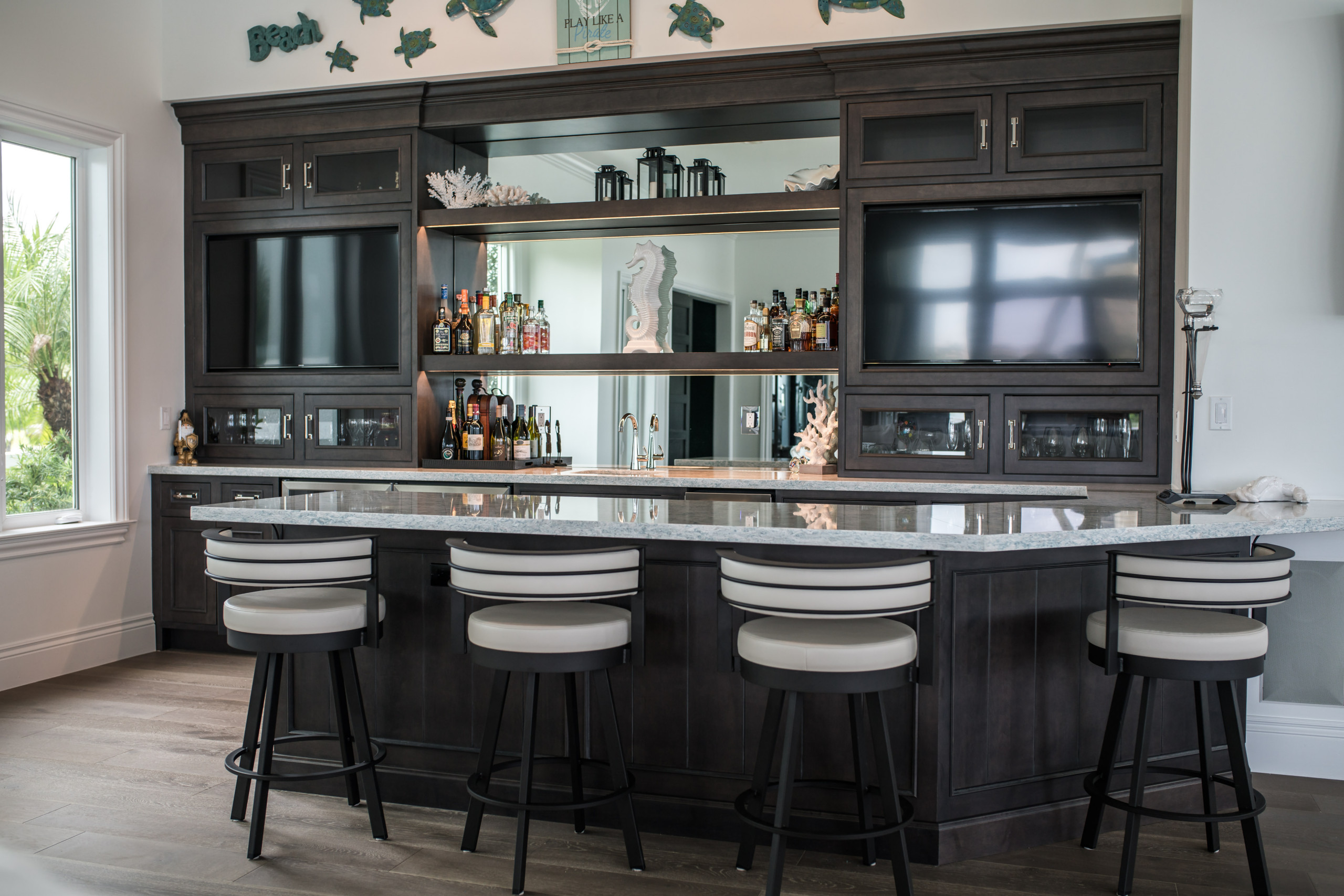 75 Seated Home Bar Ideas You'll Love - September, 2023 | Houzz