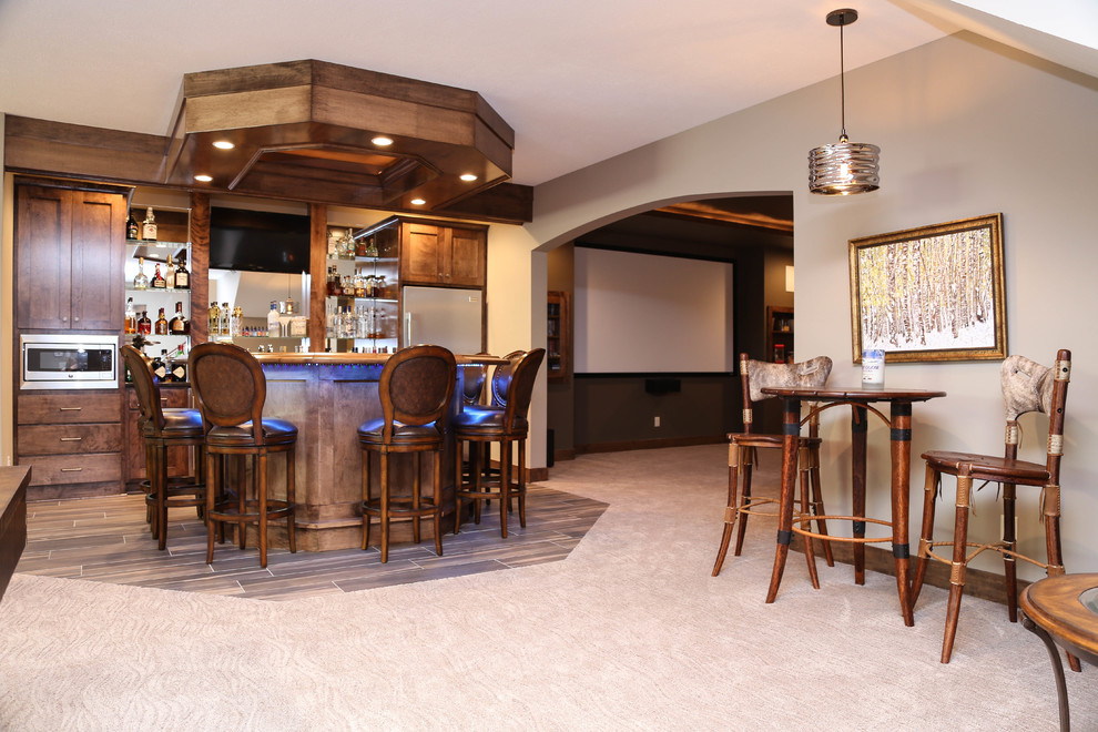 Wayzata Classique Chic Bar de Salon Minneapolis par LDK Custom
