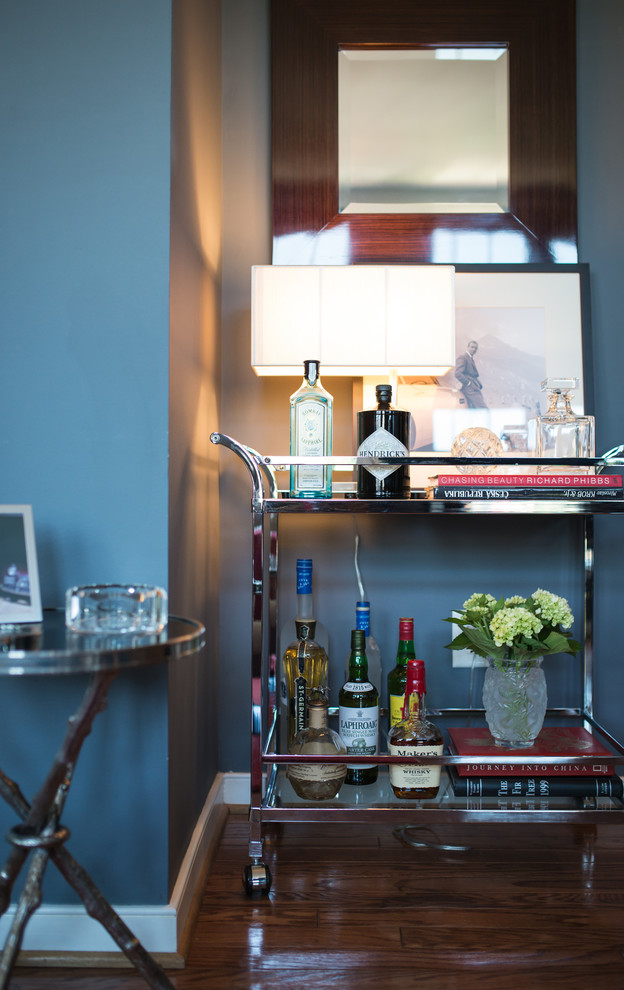 Inspiration for a small classic bar cart in Richmond with medium hardwood flooring and brown floors.
