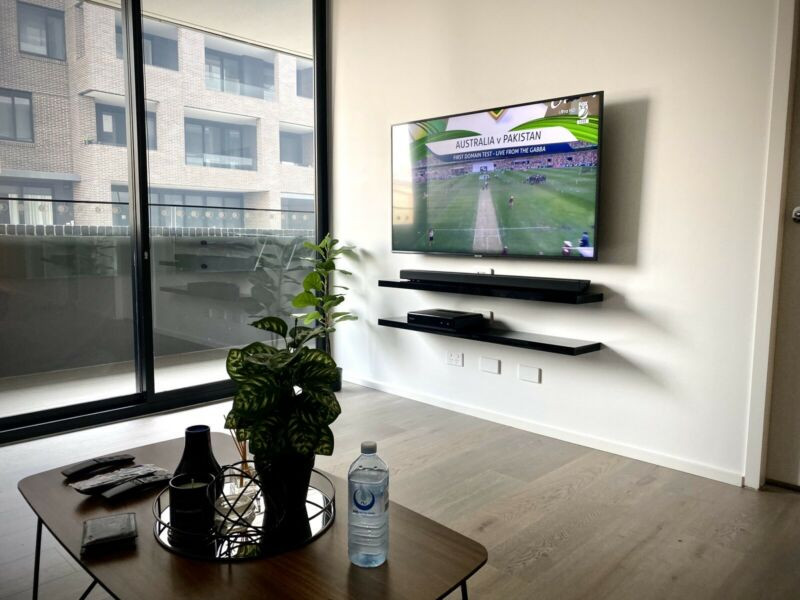 TV Wall Mountig installtion Huddersfield Transitional Home Theater