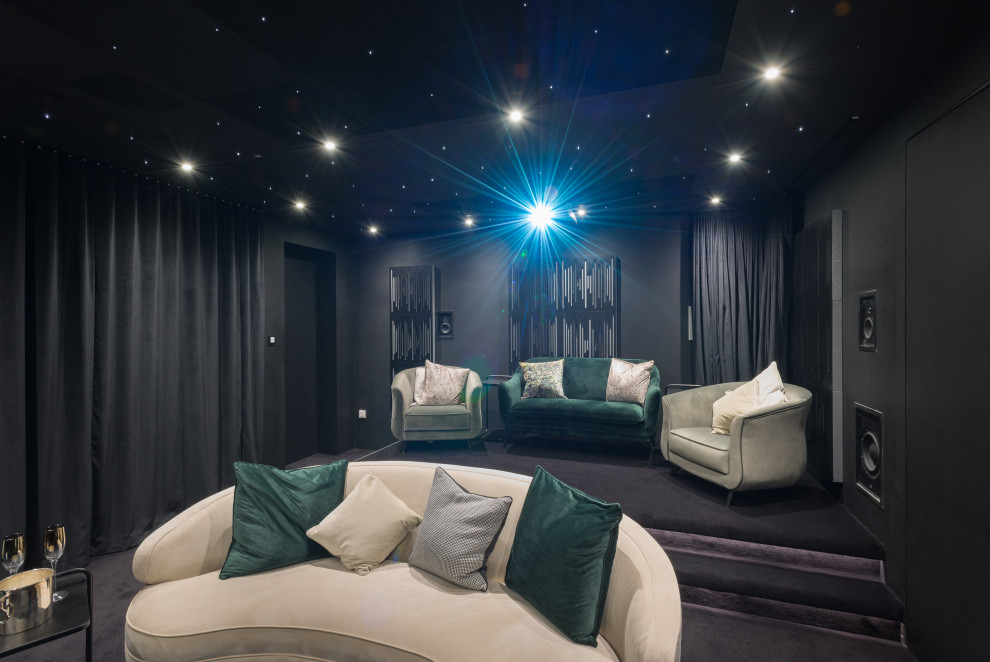 Inspiration pour une salle de cinéma design.