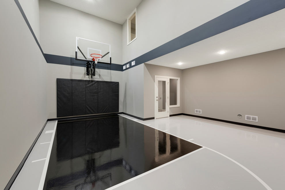 Example of a home gym design in Minneapolis