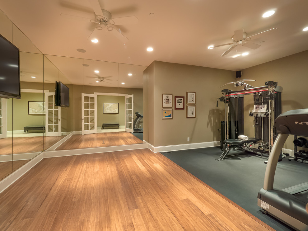 Design ideas for a classic home gym in Portland.