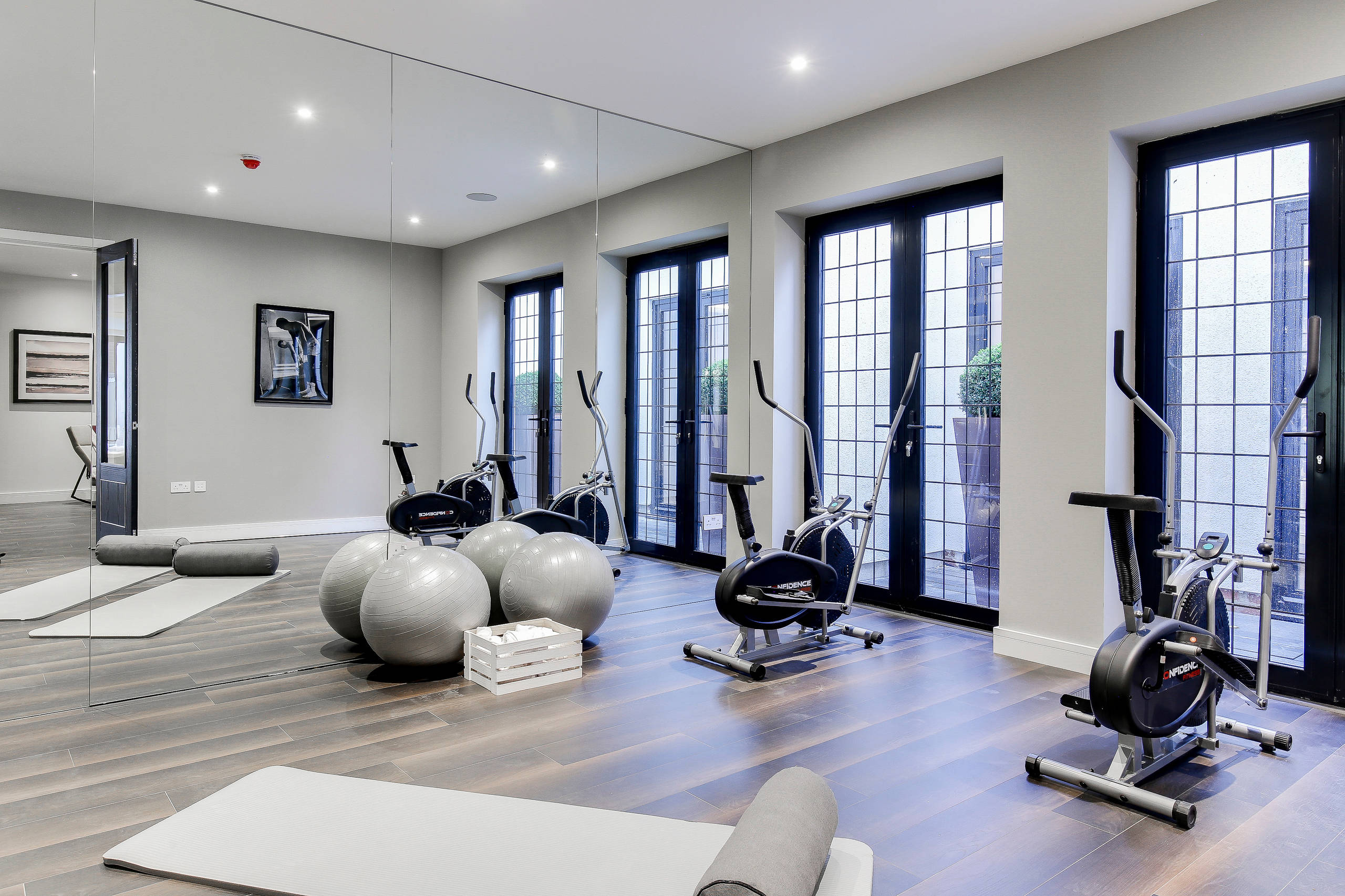 Modern gym flooring deals