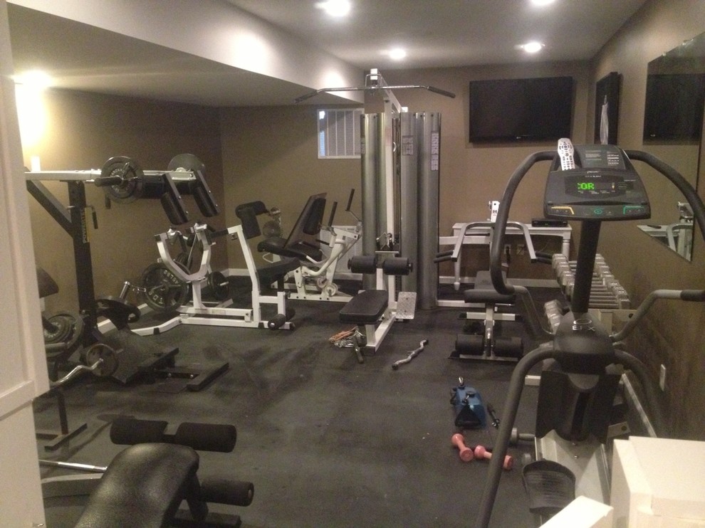 Trendy home gym photo in New York
