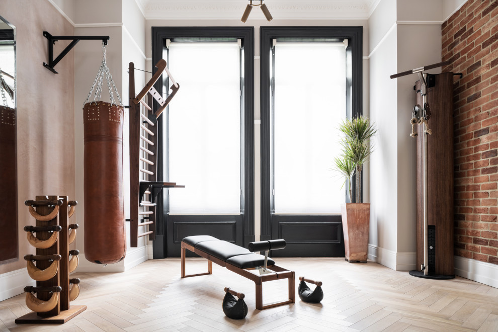 This is an example of an industrial home gym in London.