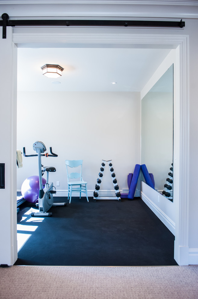 Inspiration for a mid-sized contemporary multiuse home gym remodel in Calgary with gray walls