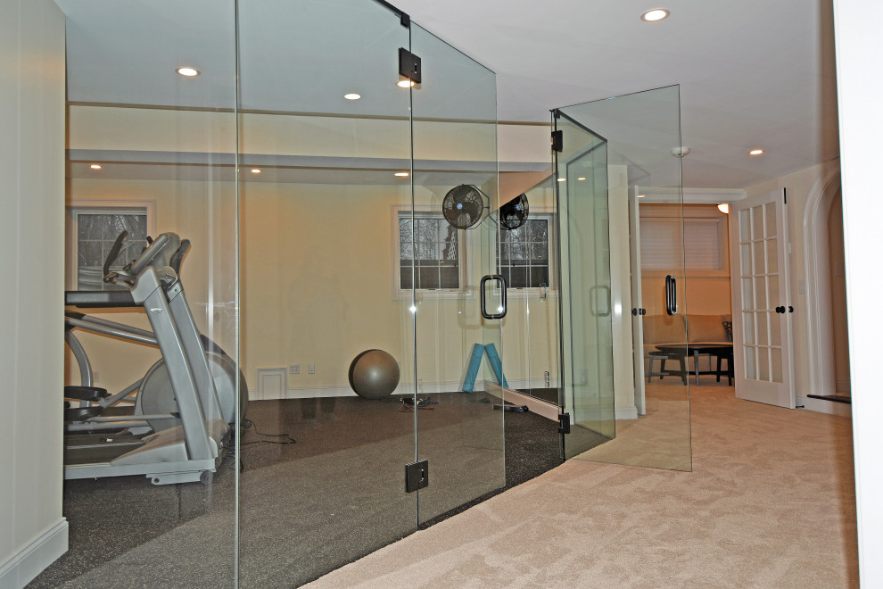 Multiuse home gym - mid-sized traditional multiuse home gym idea in Cleveland with yellow walls