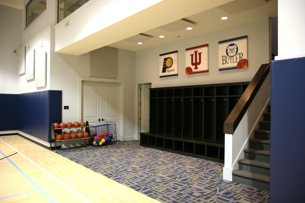 Example of a classic home gym design in Indianapolis