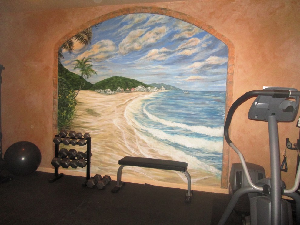 Island style home gym photo in Raleigh