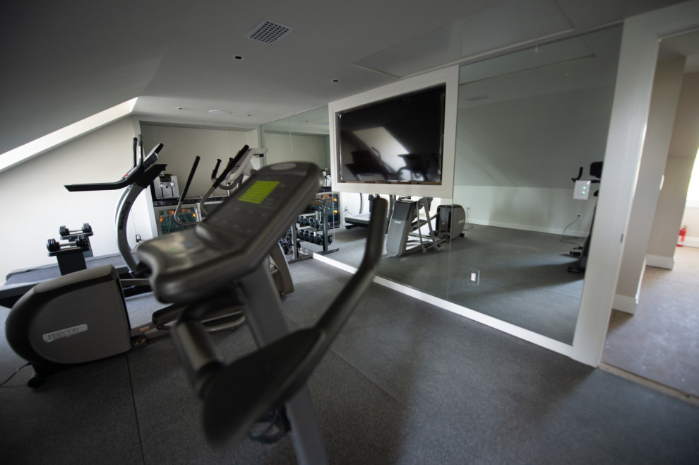 Example of a trendy home gym design in DC Metro