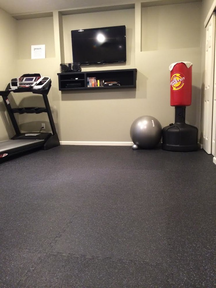 Photo of a home gym in Indianapolis.