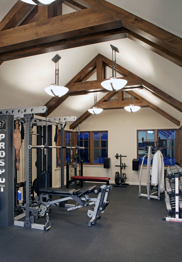 Home gym - traditional home gym idea in Omaha