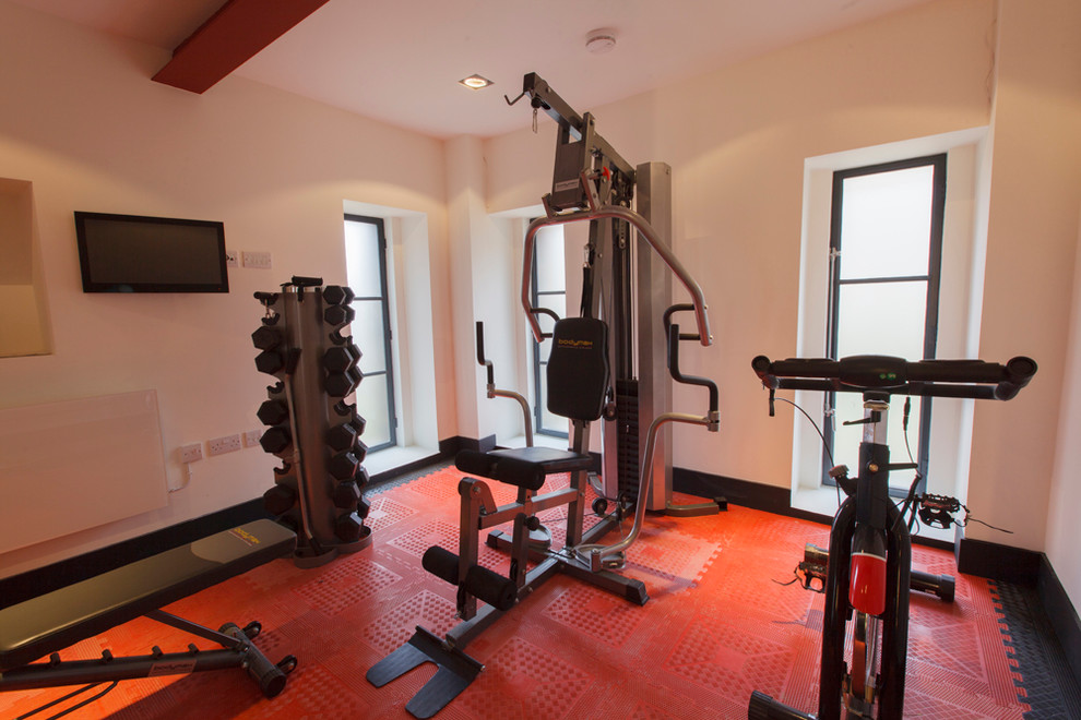 Example of an urban home gym design in London