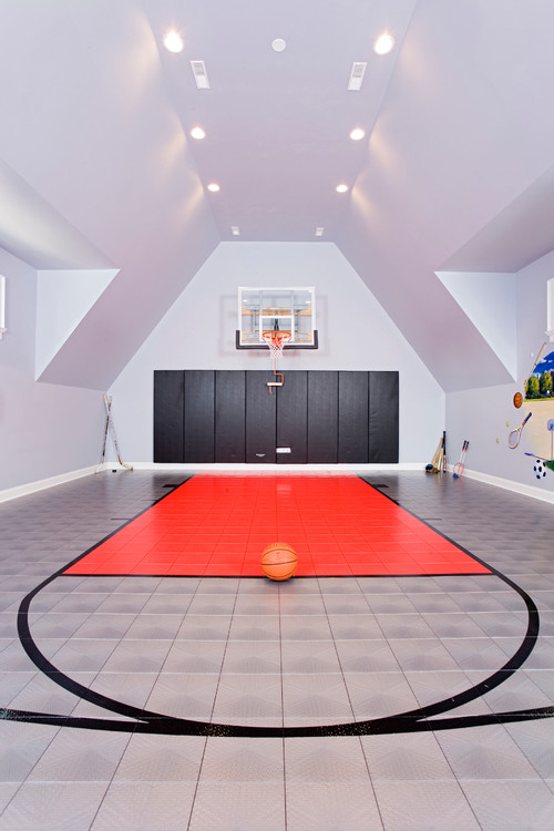 Second floor basketball/ sports court - perfect place for just running around - need this with Chicago's winters! Landmark Photography
Indoor sport court - contemporary indoor sport court idea in Chicago with gray walls