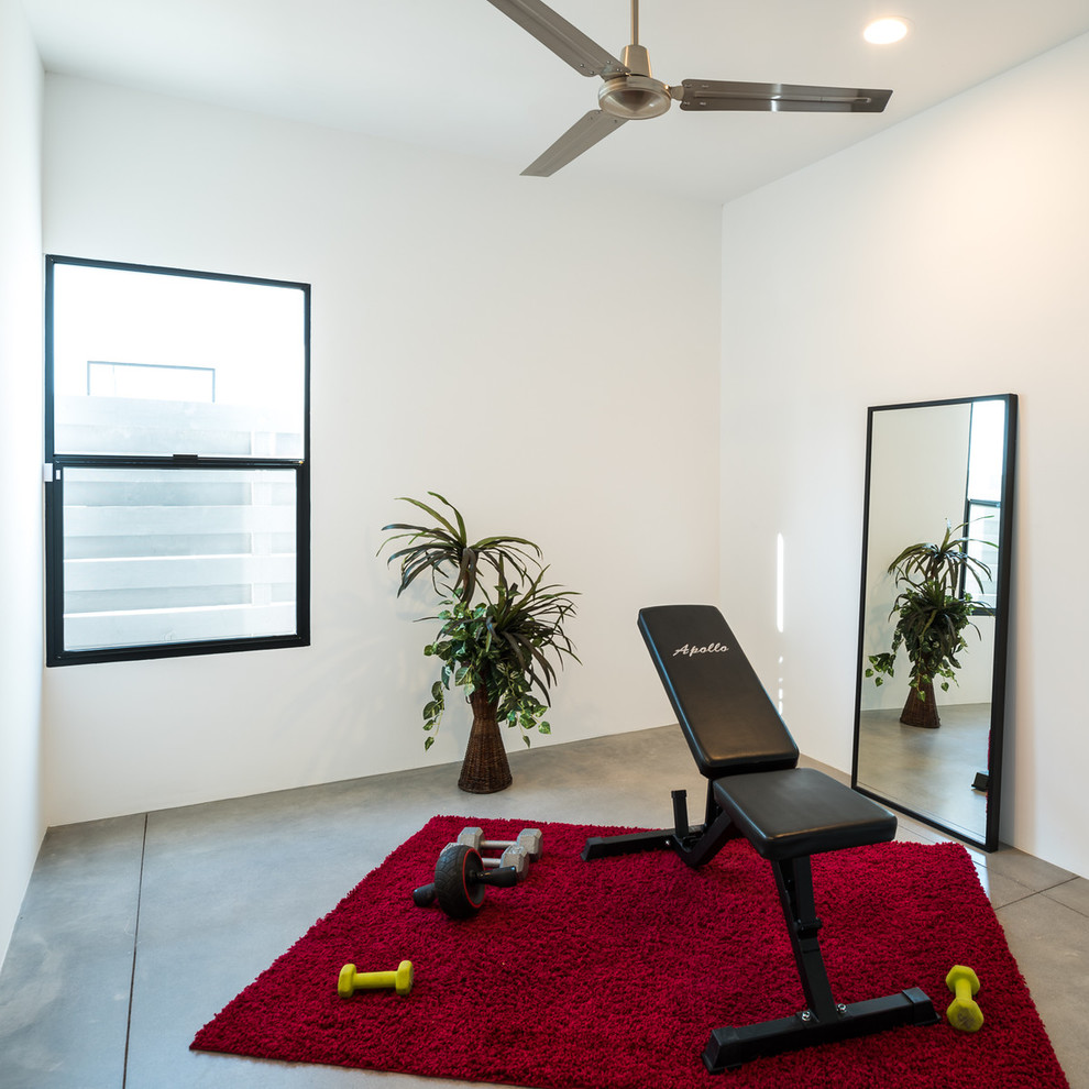 Inspiration for an urban home gym in Phoenix.