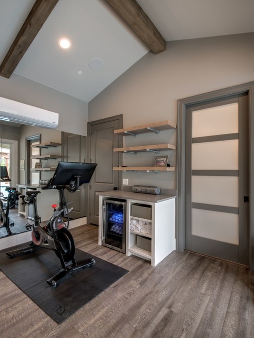 Dive into my latest blog where I’ve gathered 20 genius home gym ideas that are guaranteed to inspire your next workout. From space-savvy setups to stylish fitness corners, get ready to transform any room into your personal sweat sanctuary. Get ready to elevate your fitness game here!