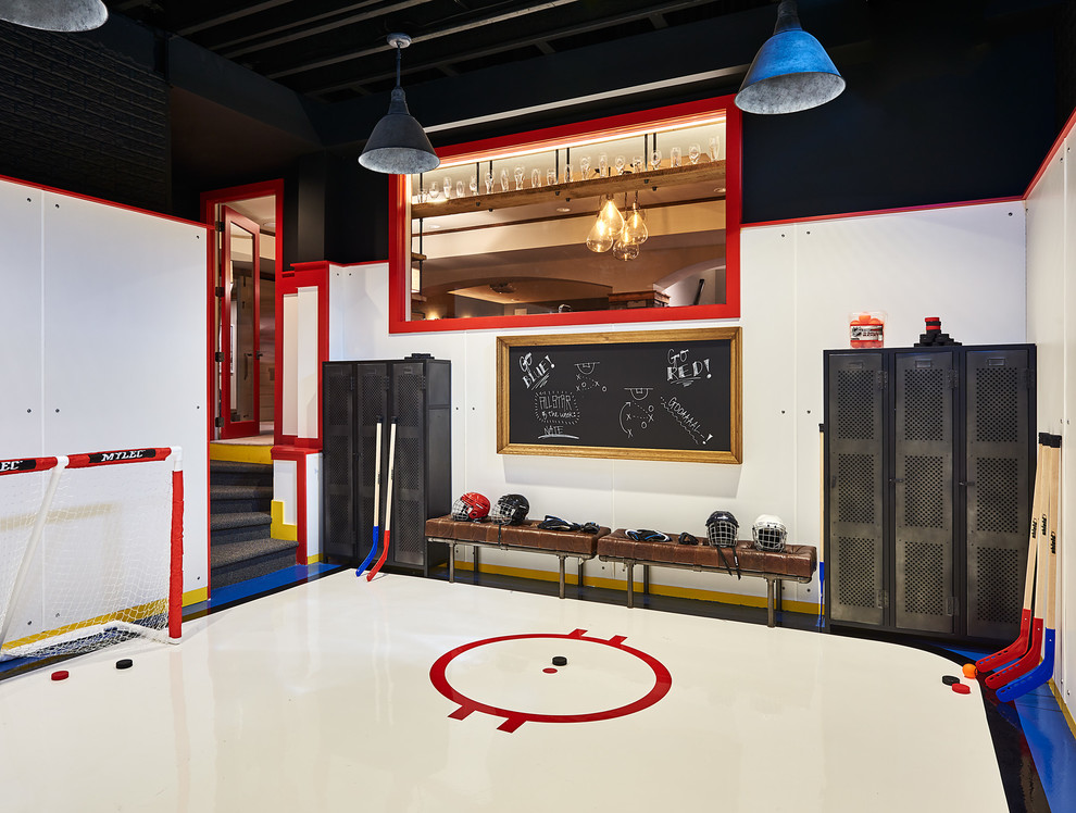 Inspiration for an urban home gym in Detroit with feature lighting.