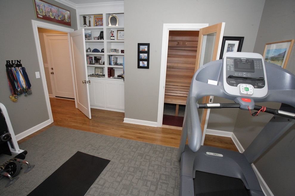 Example of a 1960s home gym design in Nashville