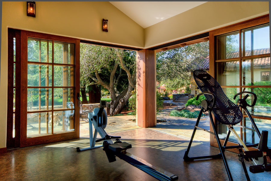 Inspiration for a mediterranean home gym remodel in San Francisco