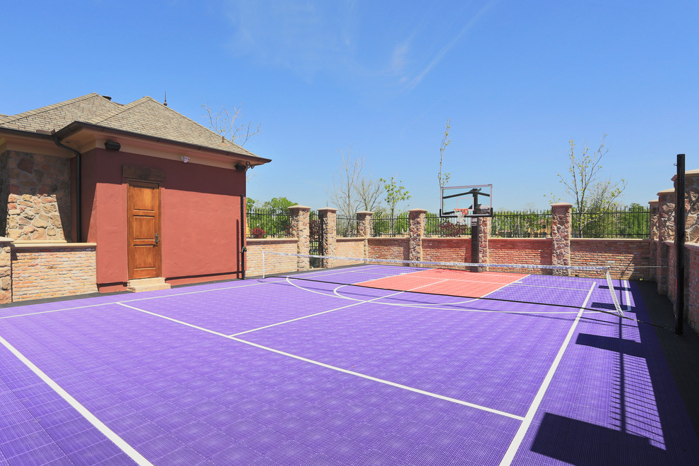 The Retreat Traditional Home Gym Houston by Sullivan, Henry