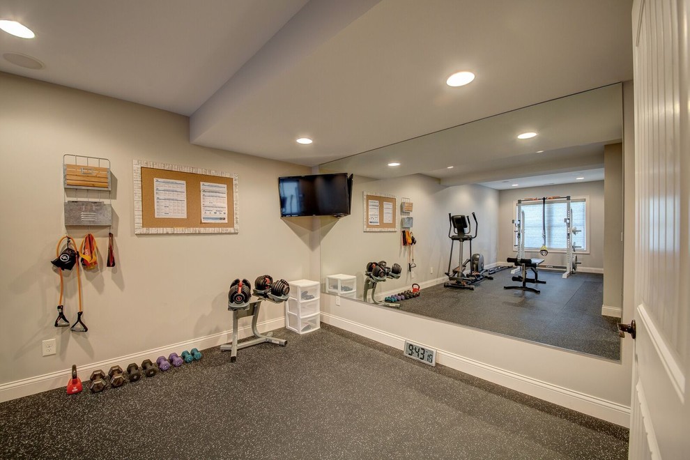 Example of a mountain style home gym design in Cincinnati