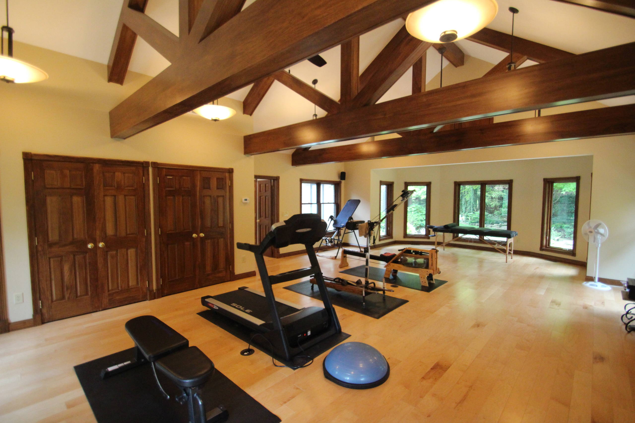 Rustic best sale gym ideas