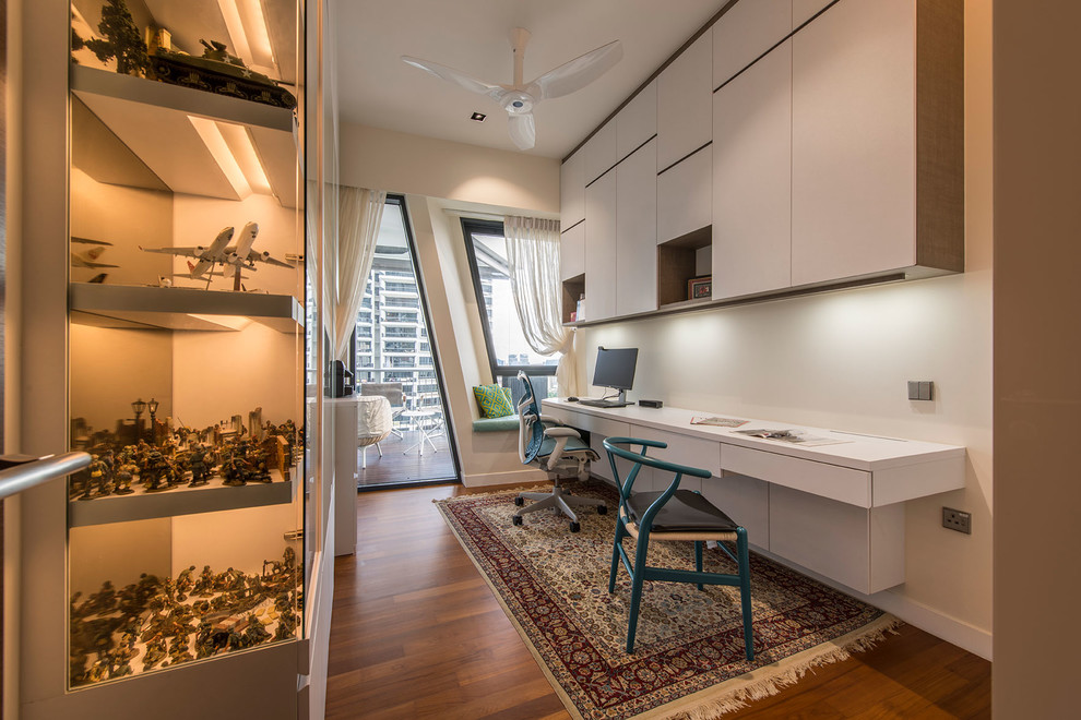 Design ideas for a home office in Singapore.