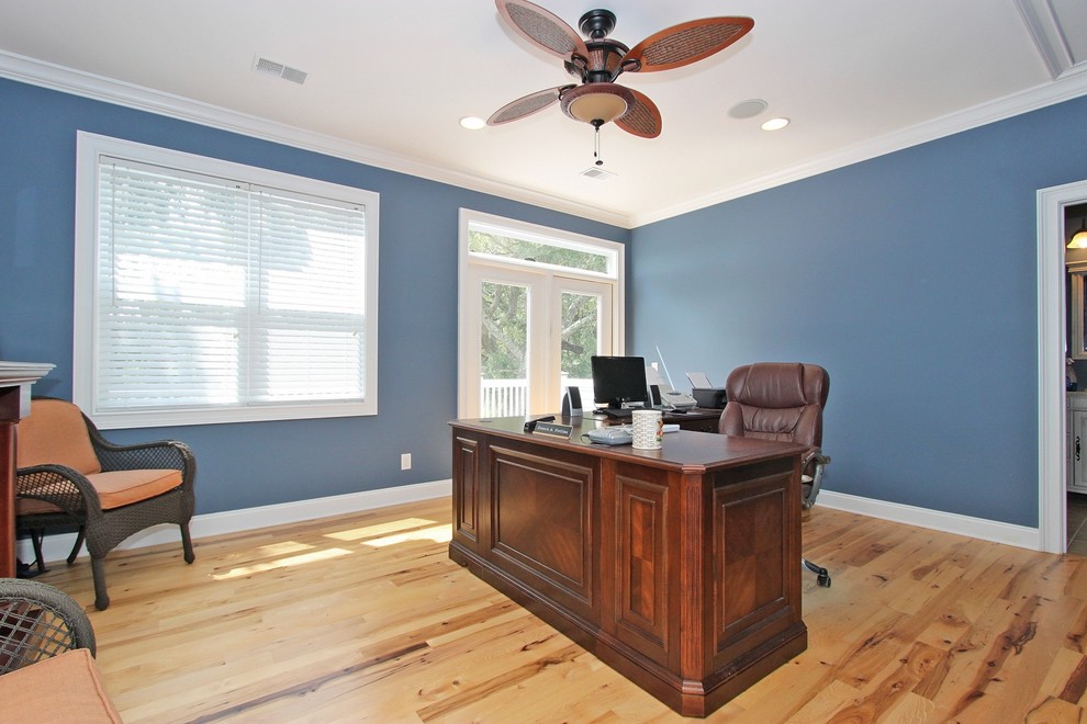Example of a classic home office design in Charleston