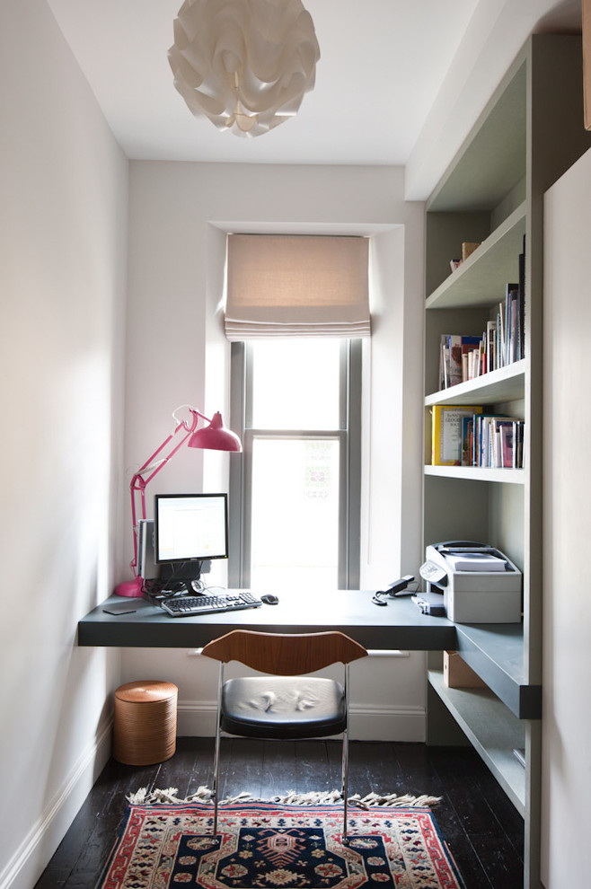 Idéer för funkis arbetsrum, med ett inbyggt skrivbord