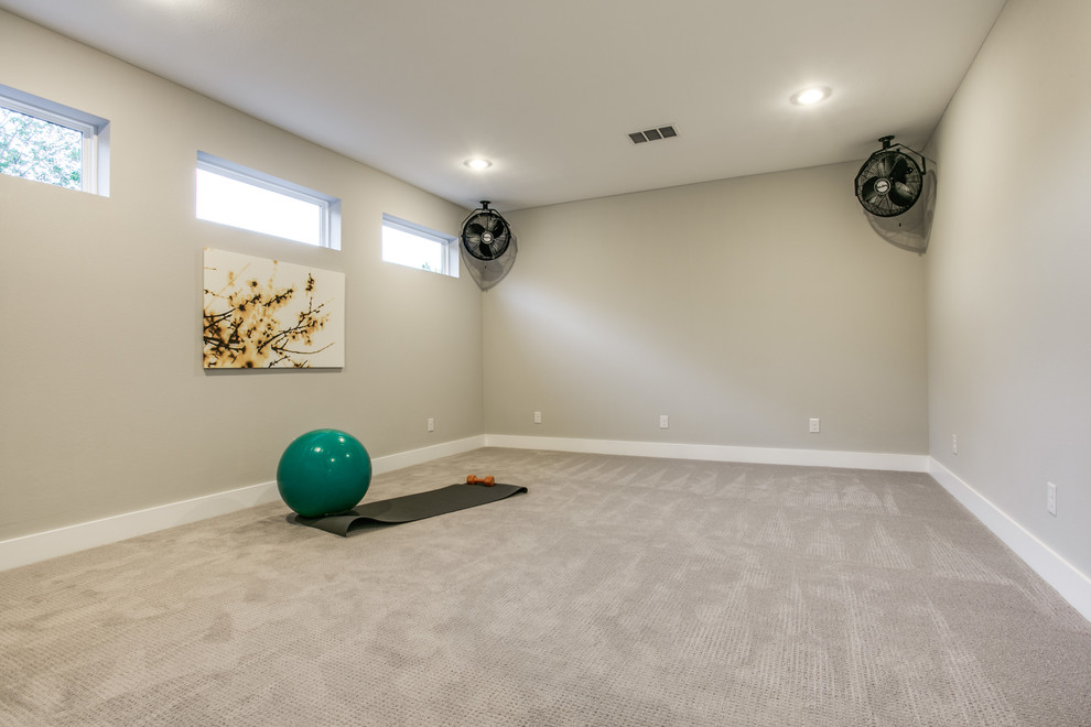 Multiuse home gym - large modern carpeted and beige floor multiuse home gym idea in Dallas with beige walls