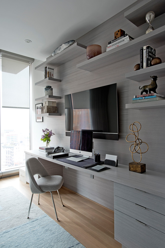 Trendy home office photo in New York