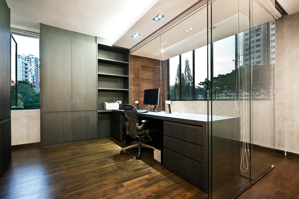 Inspiration for a contemporary home office in Singapore.