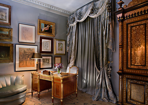 Design ideas for a classic home office in New York.