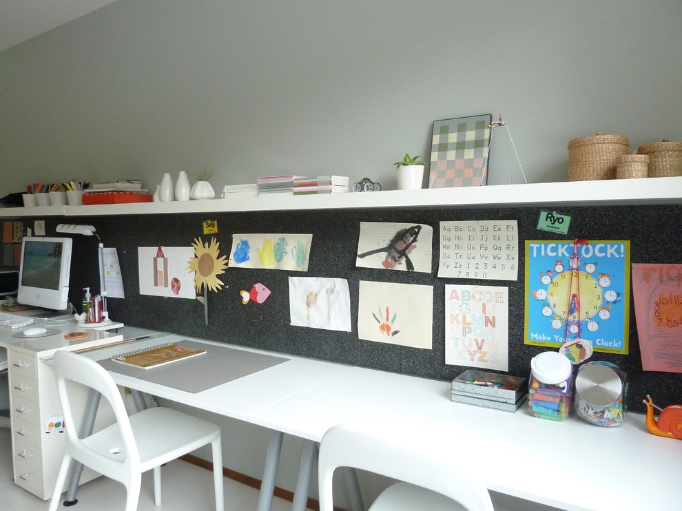 Minimalist home office photo in Seattle