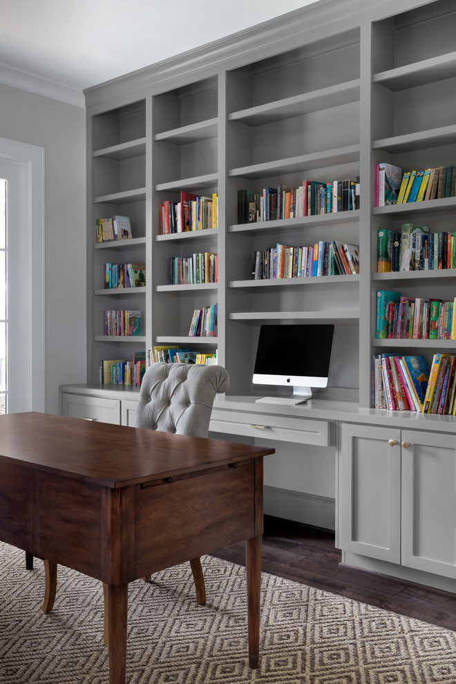 Inspiration for a timeless home office remodel in Houston