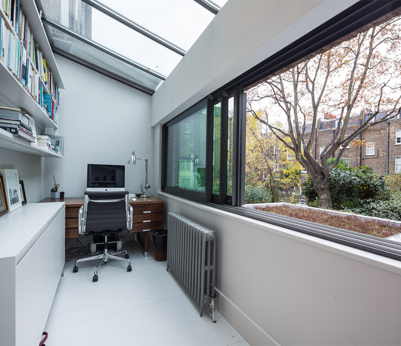 Photo of a contemporary home office in London.