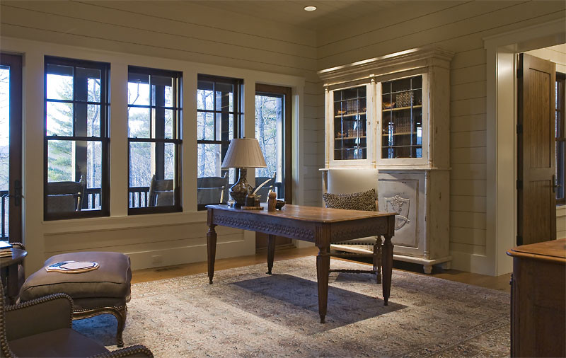 Traditional home office in Atlanta.