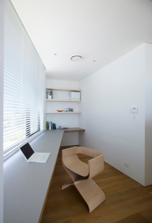 Minimalist home office photo in Sydney