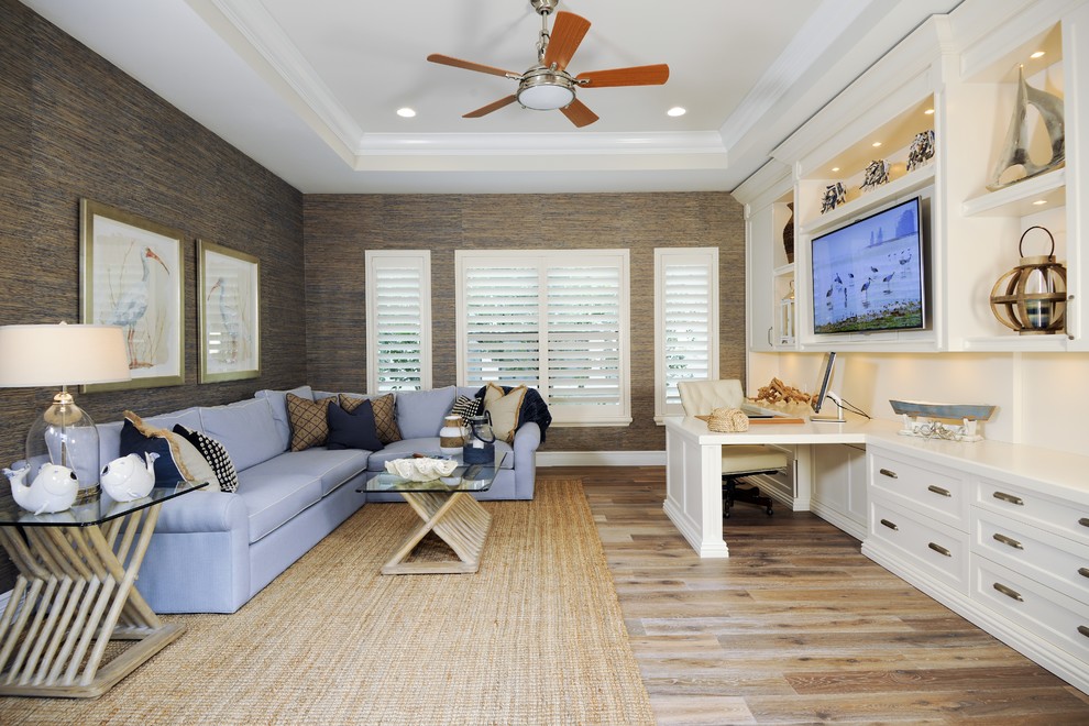 Design ideas for a coastal home office in Miami.