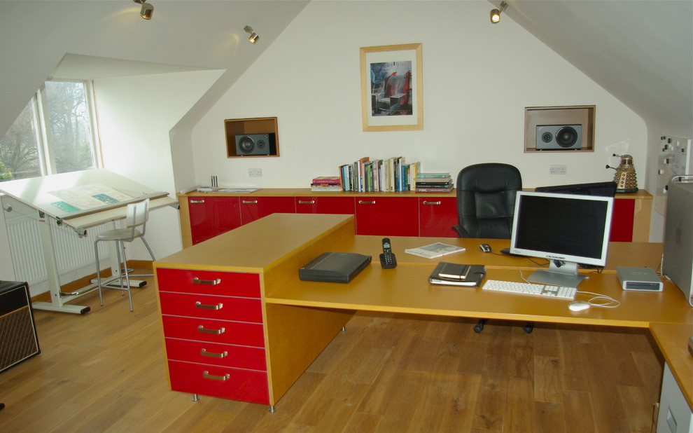Идея дизайна: кабинет в современном стиле