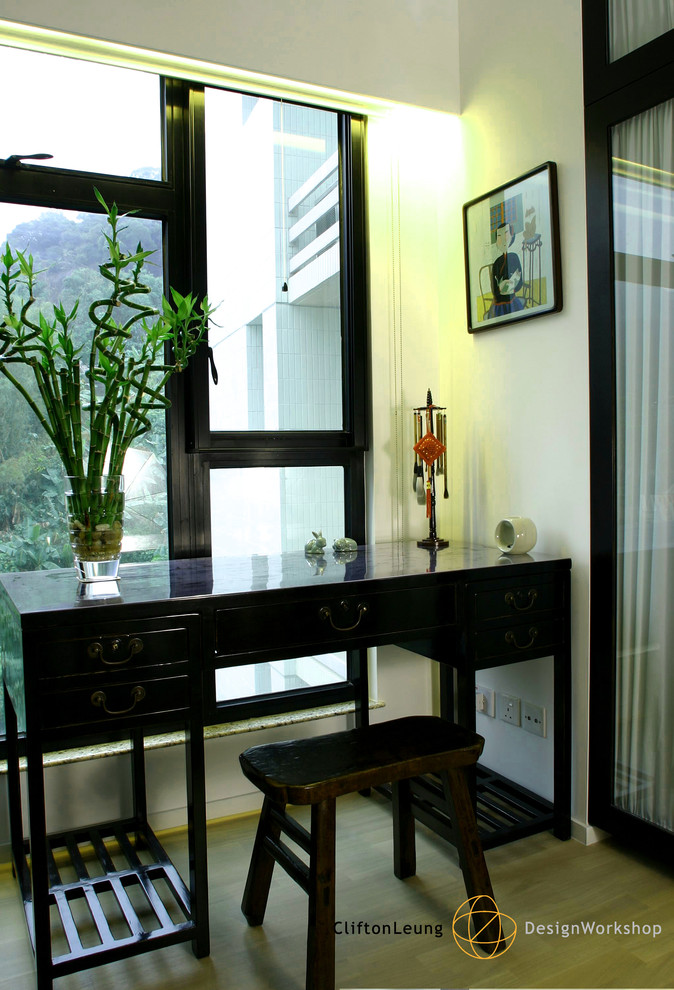 香港にあるアジアンスタイルのおしゃれなホームオフィス・書斎の写真