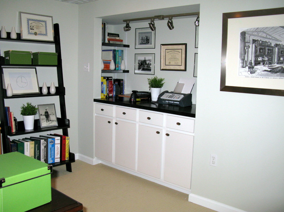 Inspiration for a contemporary home office remodel in Philadelphia