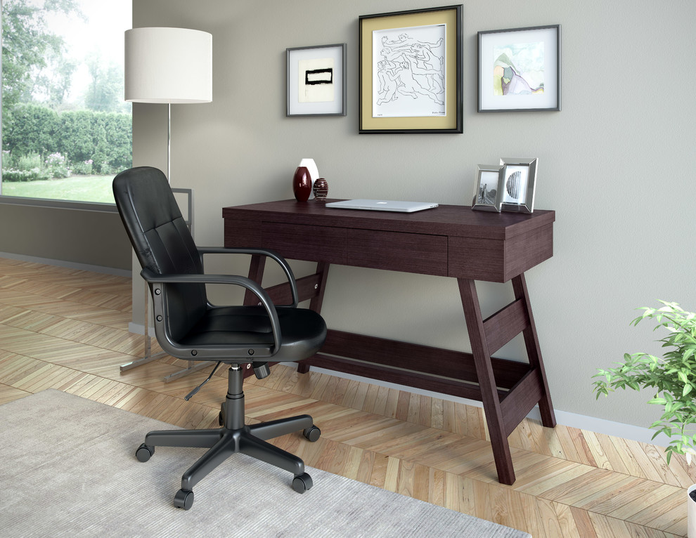 Идея дизайна: кабинет в стиле неоклассика (современная классика) с отдельно стоящим рабочим столом