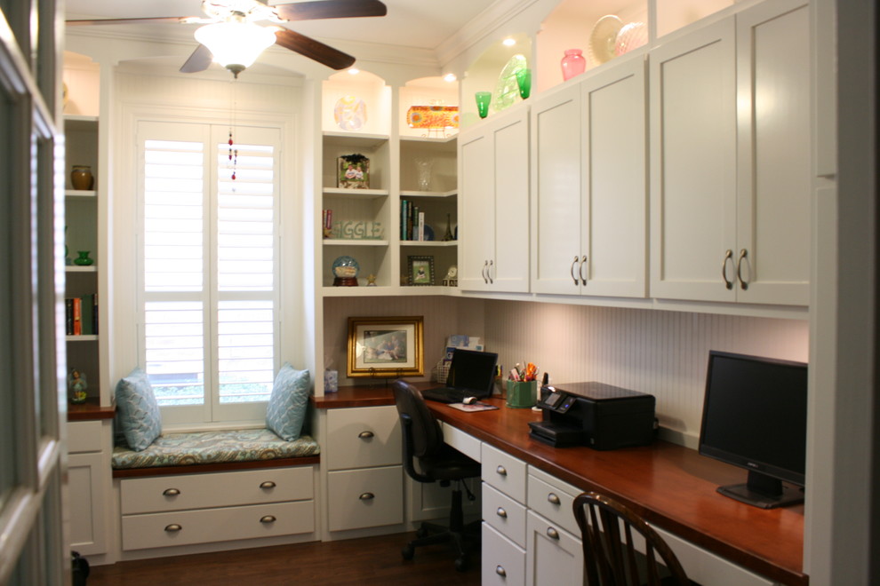 Cottage Style Home Office - Farmhouse - Home Office - Austin - by ...