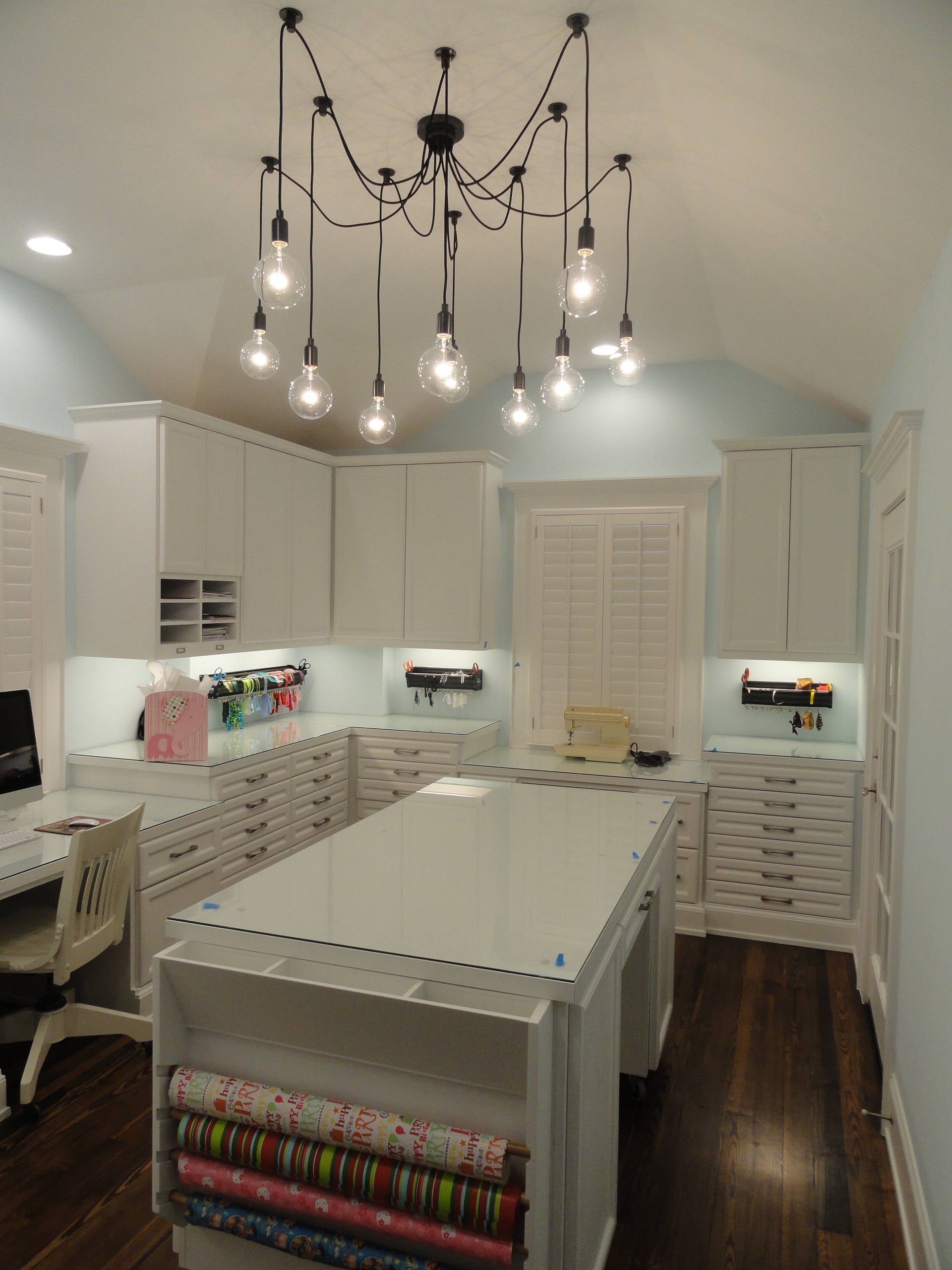 75 Beautiful Craft Room Pictures Ideas August 2021 Houzz