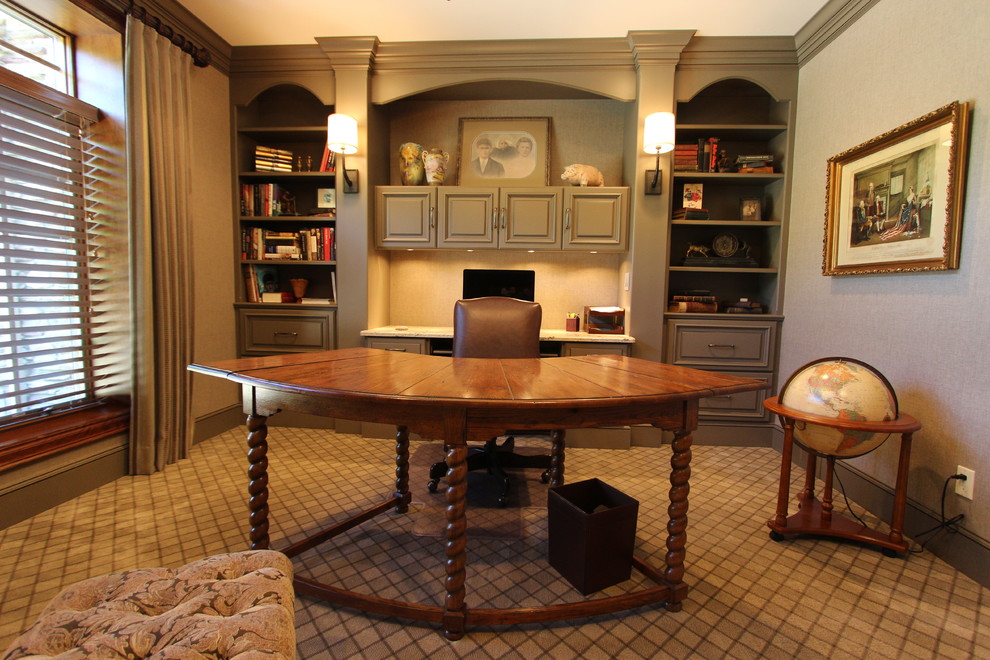 Design ideas for a classic home office in Cleveland.