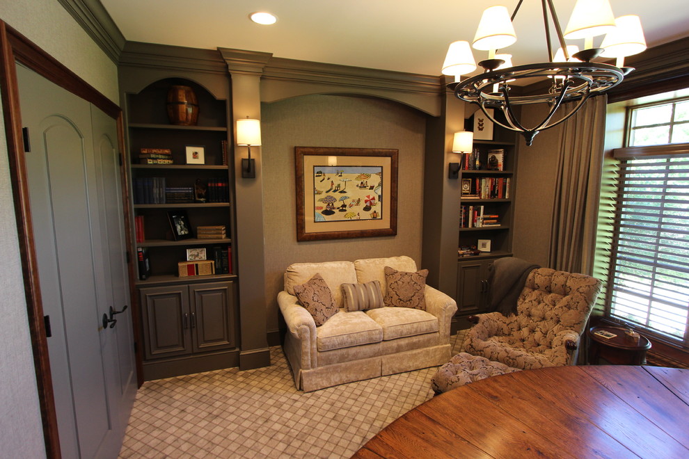 Home office - mid-sized traditional freestanding desk carpeted home office idea in Cleveland with gray walls and no fireplace