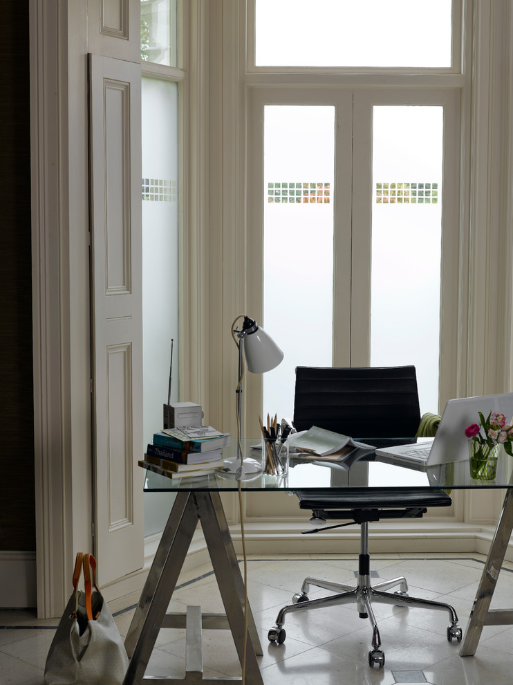 Inspiration for a contemporary home office in Buckinghamshire.